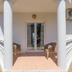 House With A Swimming Pool Radmani, - 16440 פורץ