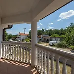 House With A Swimming Pool Radmani, - 16440 בית נופש *