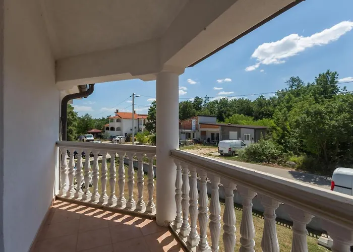 House With A Swimming Pool Radmani, - 16440 Tatil Evi *