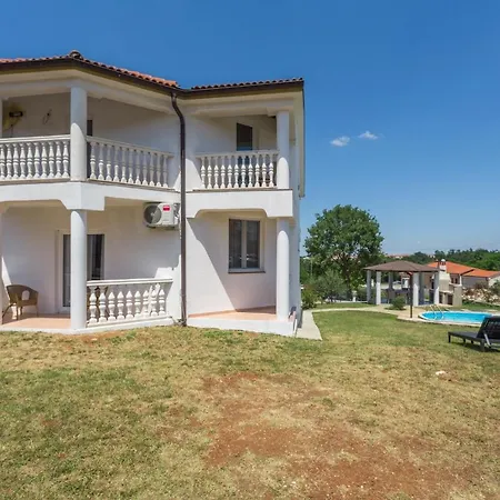 House With A Swimming Pool Radmani, - 16440