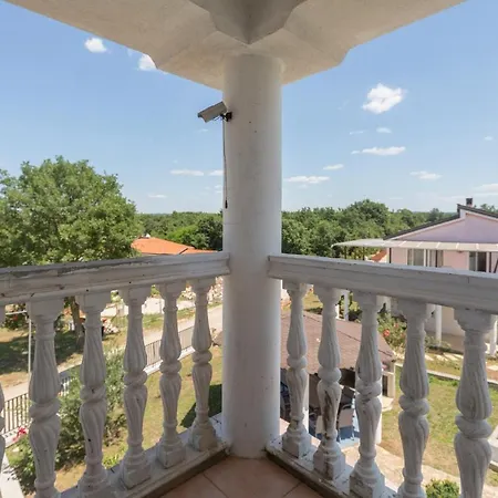 House With A Swimming Pool Radmani, - 16440 *