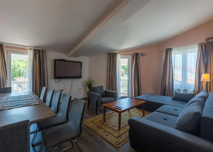 House With A Swimming Pool Radmani, - 16440 Σπίτι διακοπών