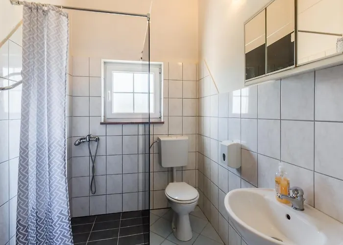 Σπίτι διακοπών House With A Swimming Pool Radmani, - 16440 *