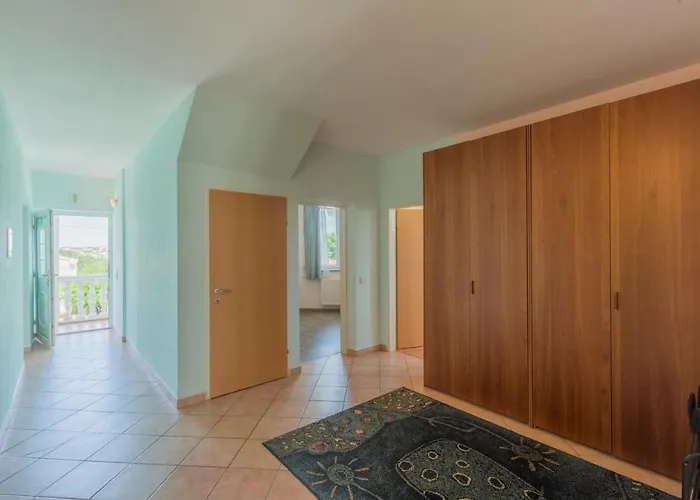 House With A Swimming Pool Radmani, - 16440